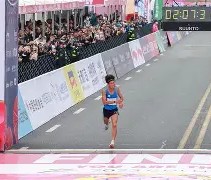 马拉松附加赛掀起高潮，渝州雷豹队逆转庐州雄狮队，高压逼抢奏功——经验成为胜负手-开云APP